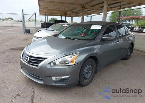 2015 Nissan Altima 2.5 S z USA, uszkodzony, nr VIN 1N4AL3AP9FC417929
